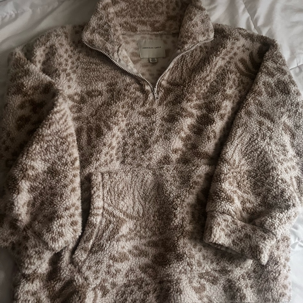 Animal Print American Eagle oversized cozy sherpa